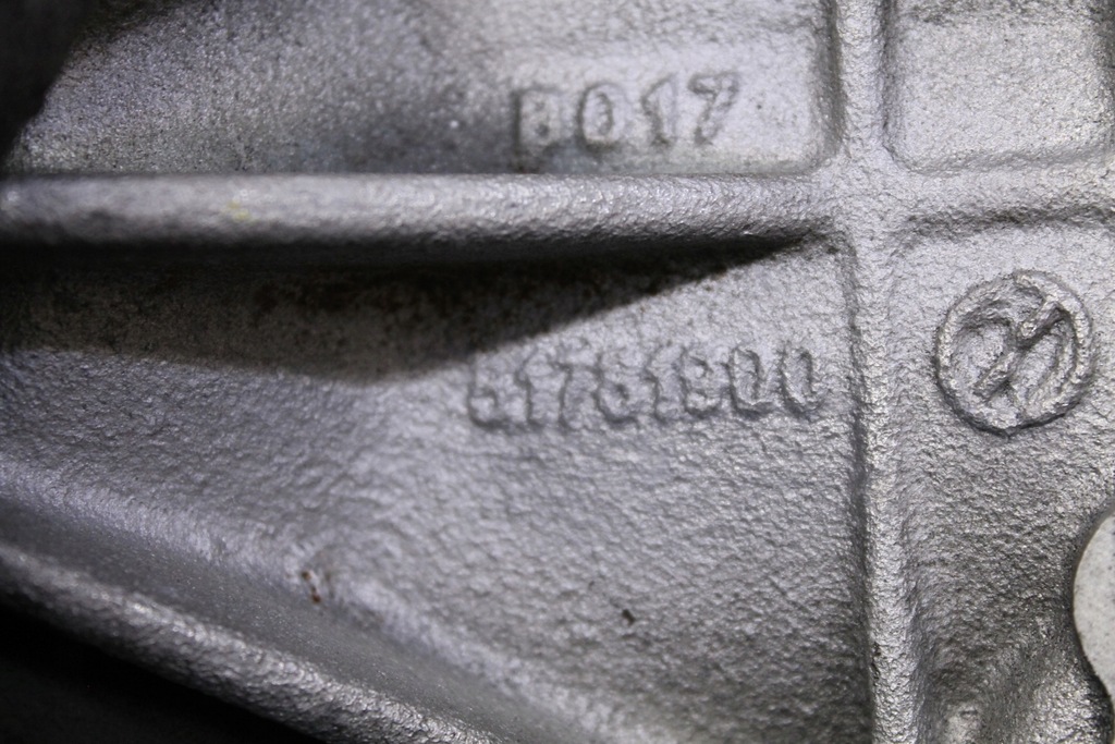 фото №3, Alfa romeo 159 3.2 jts кронштейн генератора кронштейн