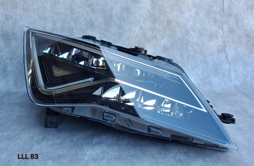 фото №1, Лампа права full led seat leon iii lift 5f1941008l