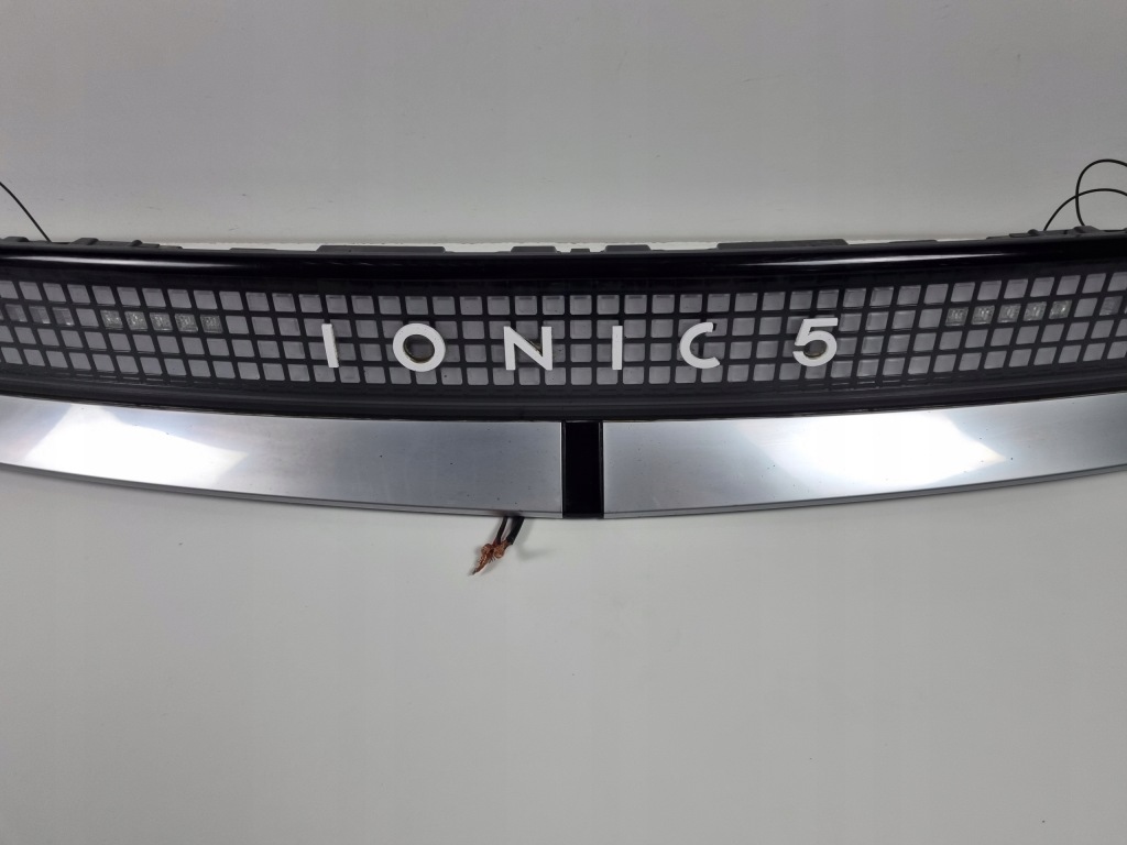 фото №2, Hyundai ioniq 5 лампа задняя задняя накладка