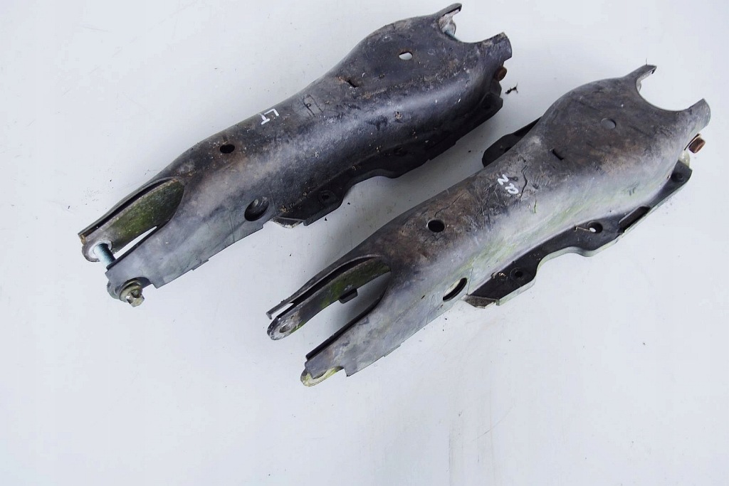 Купити Важіль лівий правий задня оригінальний номер - mercedes cl w215