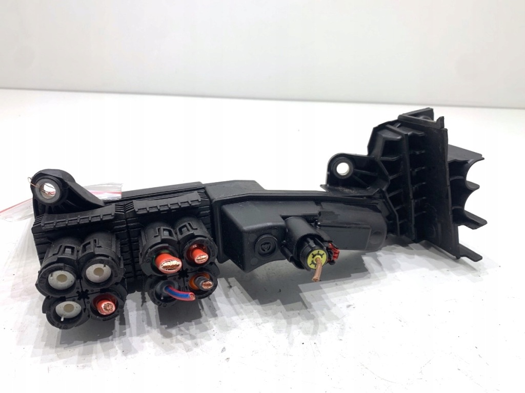 Купить Распределитель подвеска bmw g31 9339825