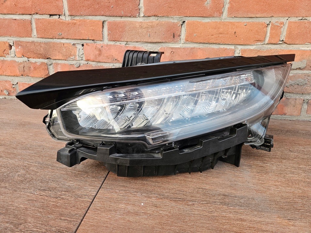фото №1, Honda civic x 10 лампа левый перед full led europa комплектная