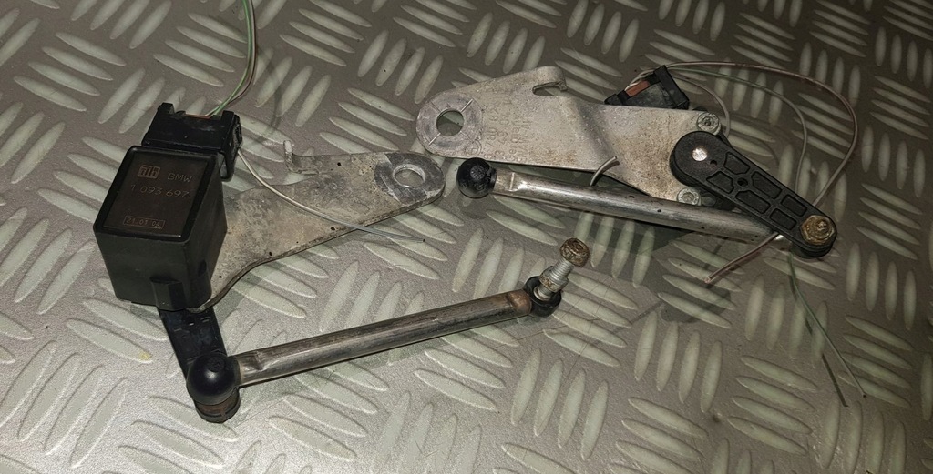 фото №5, Bmw e60 e61 e63 датчик рівня лампа xen вирівнювання світла перед 1093697