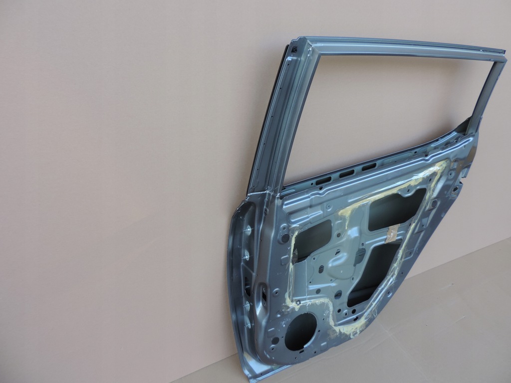 фото №12, Nissan leaf ii 2017 2018 дверь задние правое