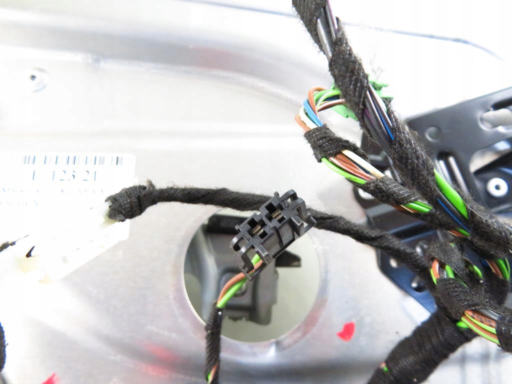 фото №9, Подъемник стекло левый передний mercedes w212