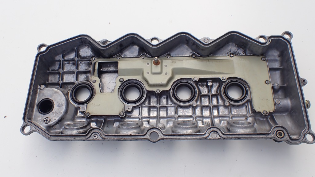 фото №7, Nissan x-trail 2.2 dci t30 кришка клапанів кришка