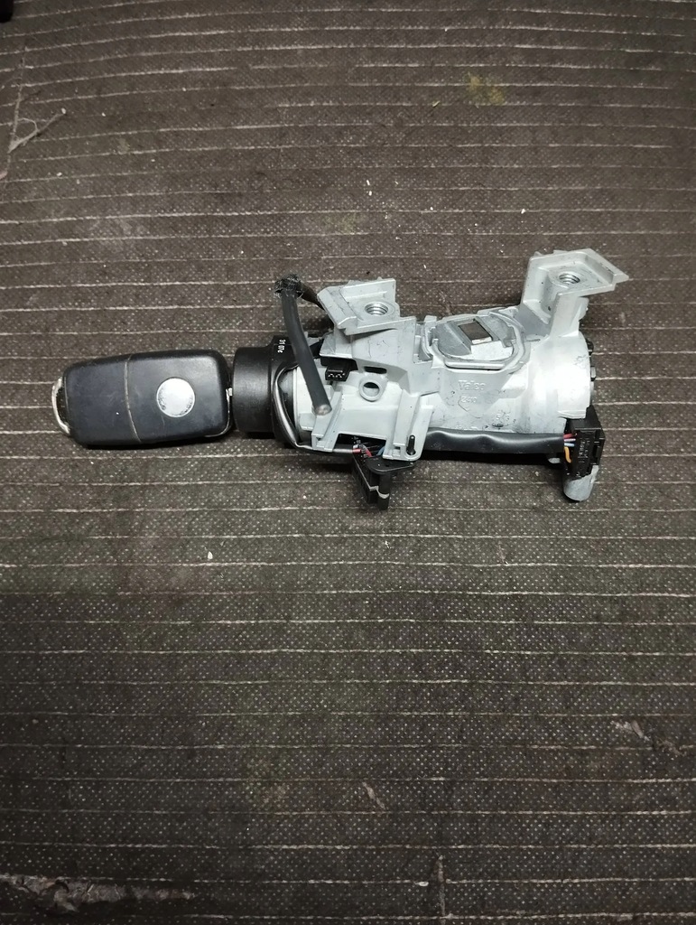 фото №13, Volkswagen jetta golf v набір стартовий бортовий комп'ютер лічильник замок запалювання 1.4 tfsi