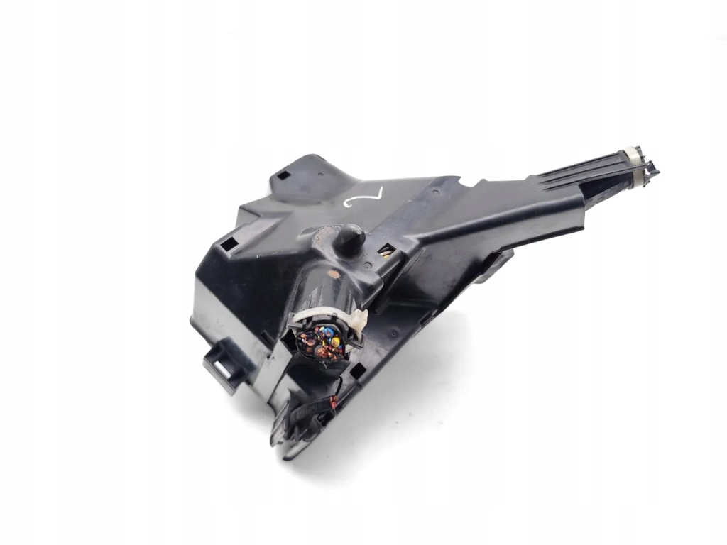 Mazda 2 рамка / модуль предохранителей 1.3 бензин 55kw 75 hp d6516676 2009 в Украине