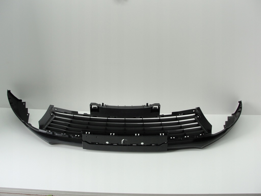 фото №1, Накладка бампера перед renault scenic iv 2016- 622540901r