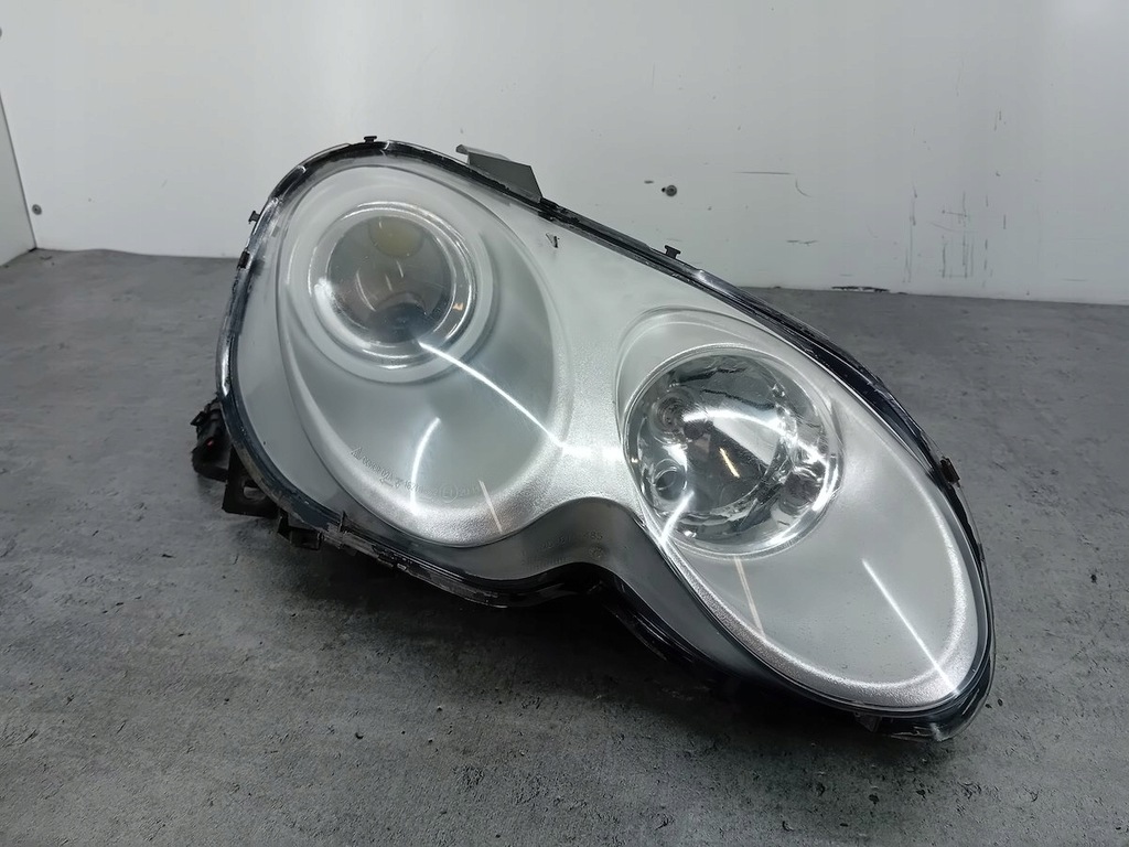 фото №1, Лампа перед права smart forfour i a4545401054 0301207222
