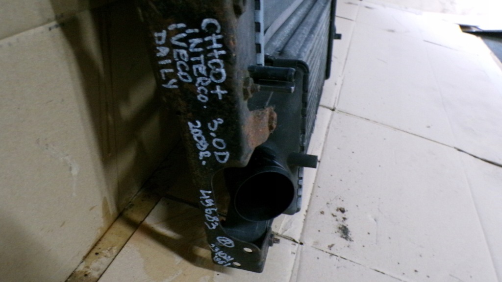 Iveco daily 3 2009r 3.0d радиатор воды интеркулер Доставка