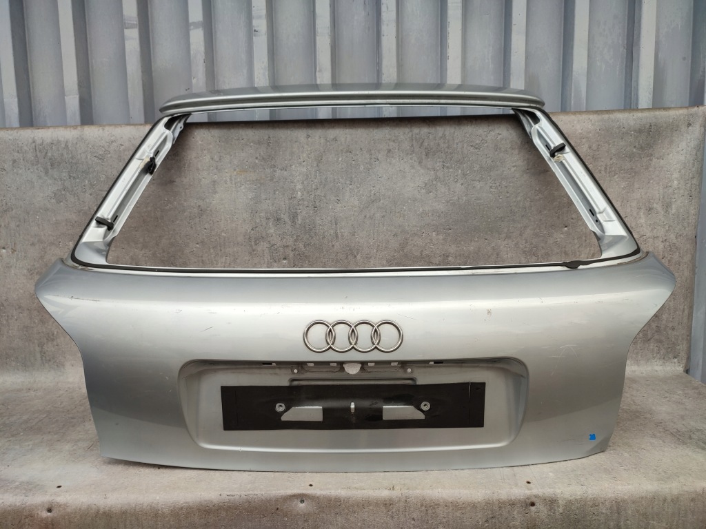 Купить Audi a4 b5 рестайлинг  крышка багажника крышка багажника ładna