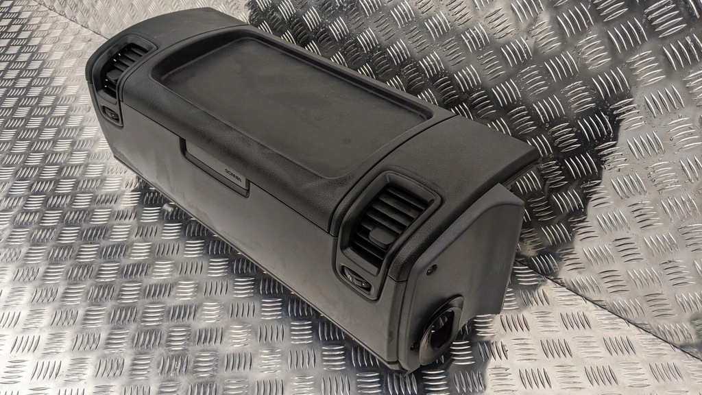 фото №4, Полка śniadaniowa приборная панель scania r