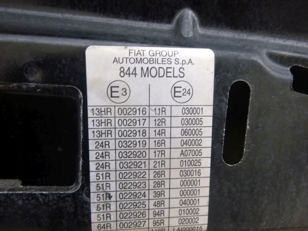 фото №9, Lancia delta iii 3 08- капот