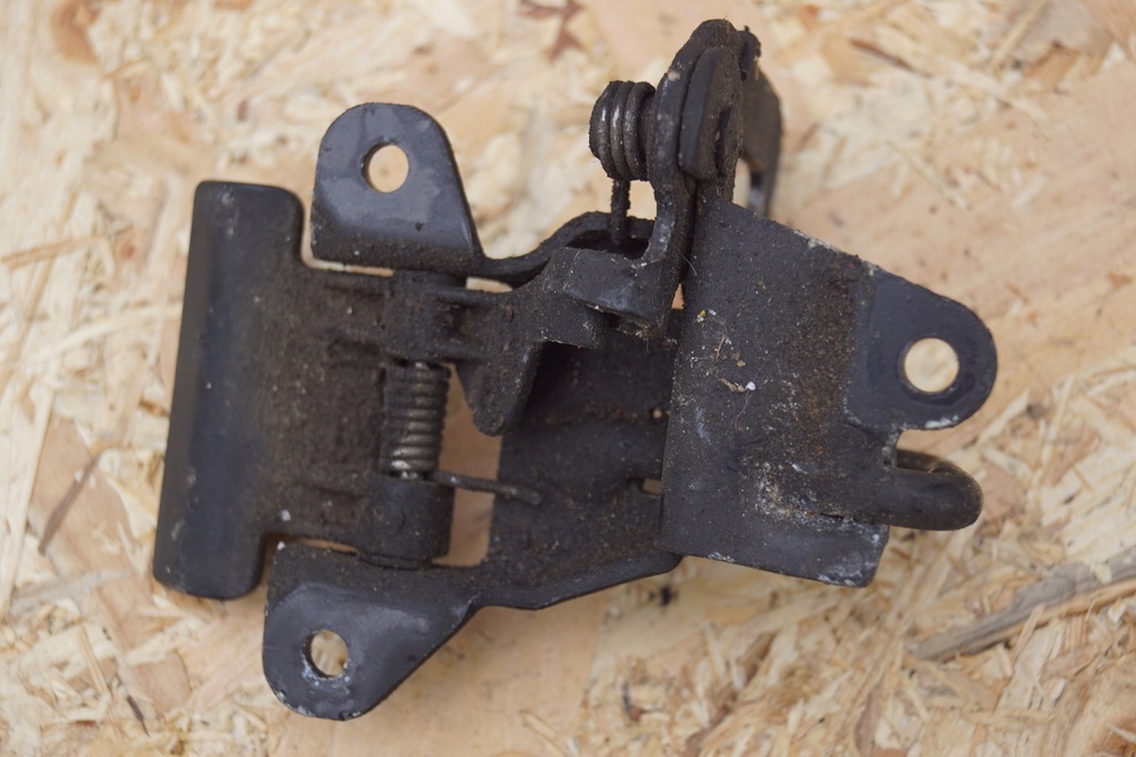 фото №5, Засувка капот audi a3 8l lift