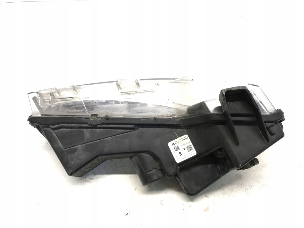 Tesla model 3 противотуманная фара правый drl 1077396-00-d Оригинал