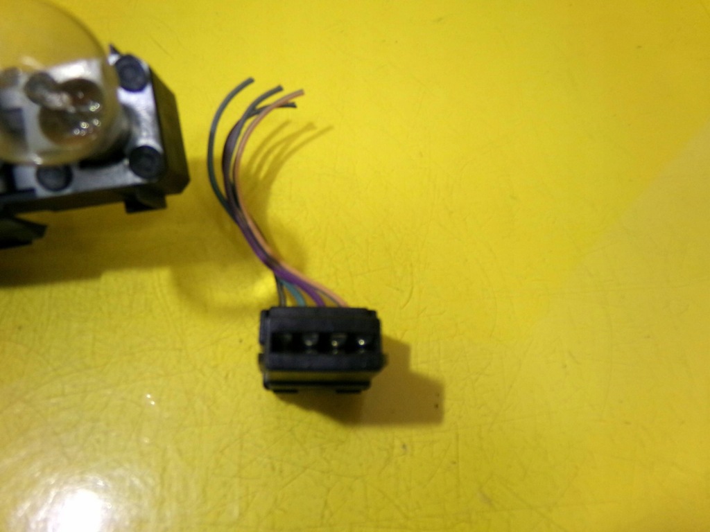 фото №5, Вкладыш лампы задний правый задняя renault safrane 1993 nr608