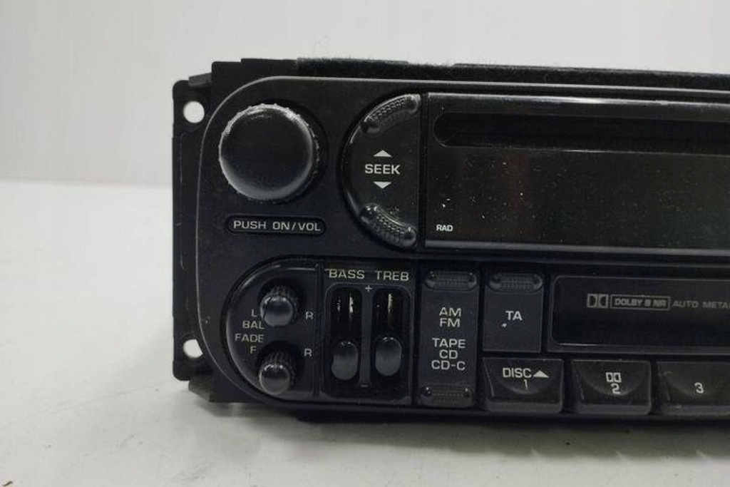 фото №9, Радио с навигация chrysler voyager ii es 17719d 2.5l дизель 87kw 2001