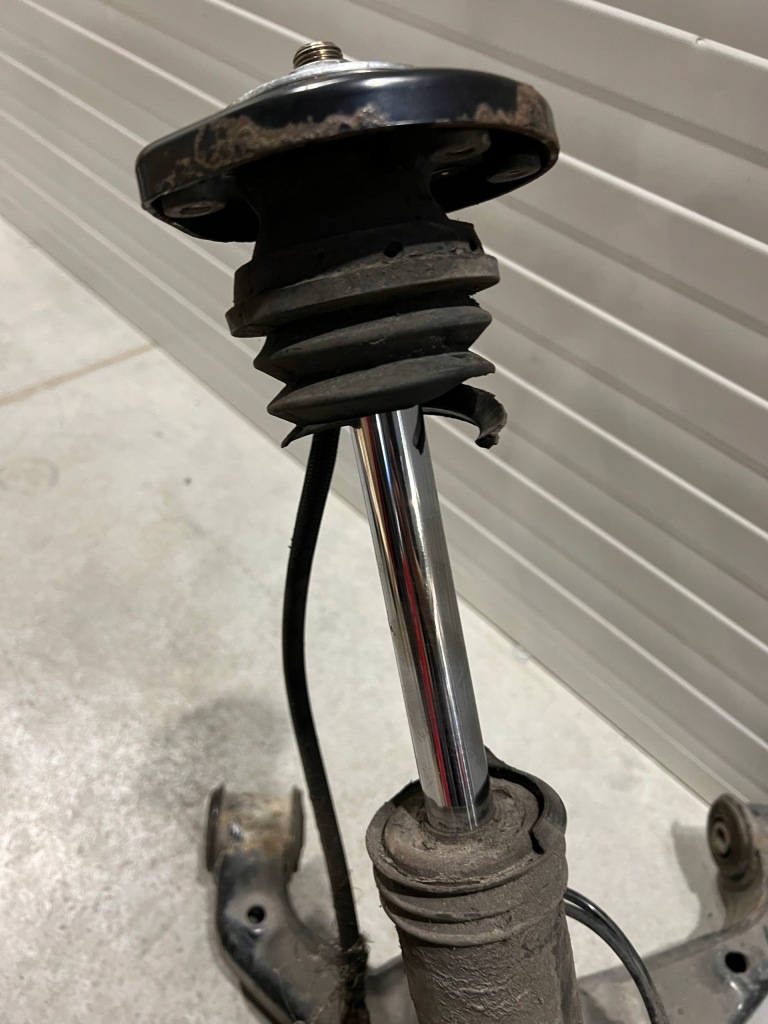 Підвіска поворотний кулак права mercedes sprinter w906 2.2d Недорого