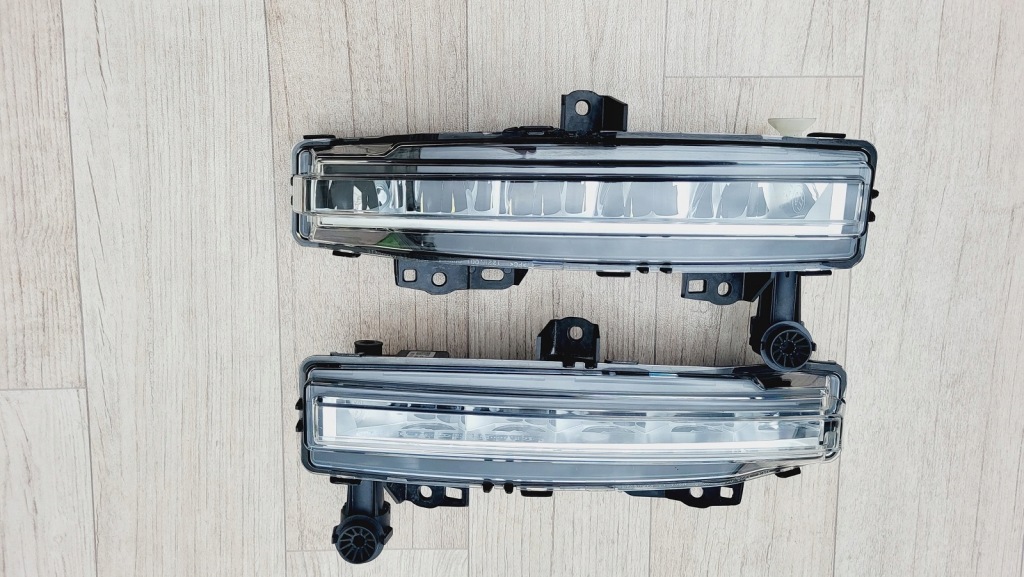 Противотуманная фара led range rover v velar l460 vogue l405 рестайлинг  l560 m8e215200 Цена