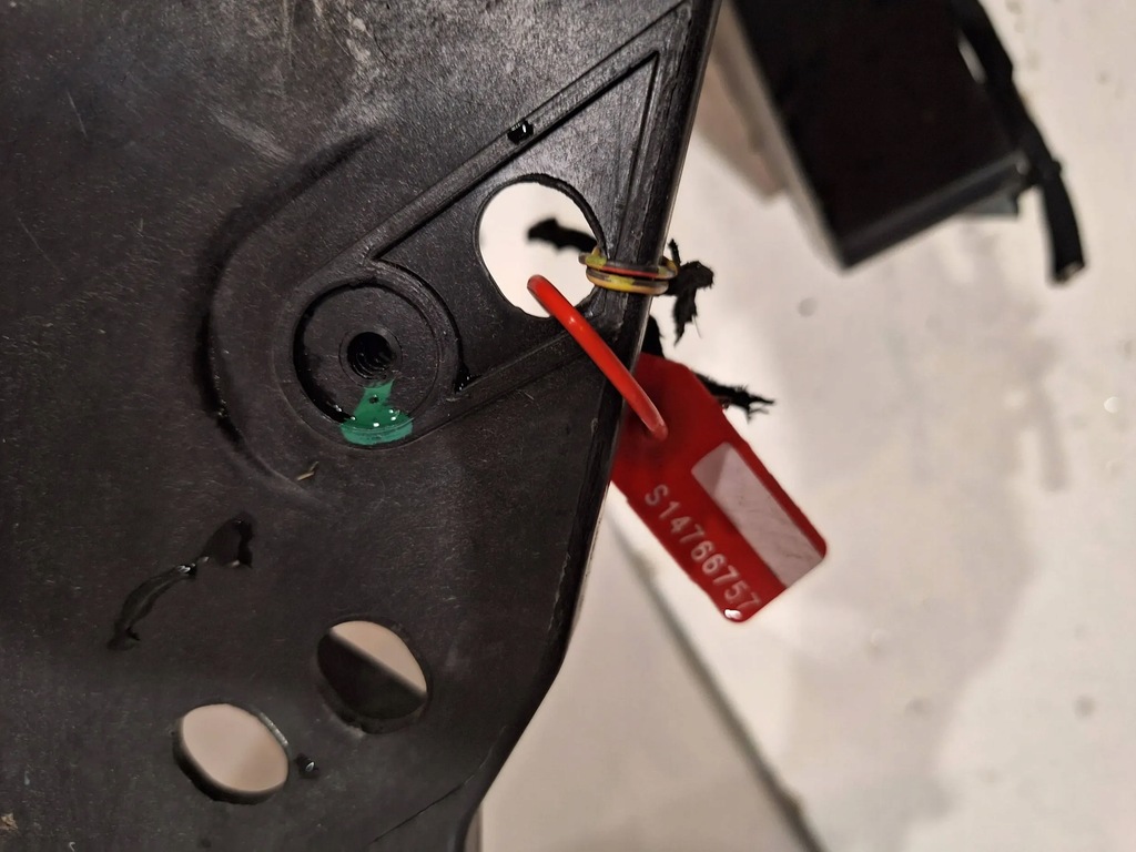 фото №10, Pas верхний замковый 8200290143 renault clio iii 05-09