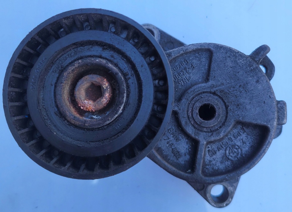 Купити Натягувач генератора bmw e39 1748832