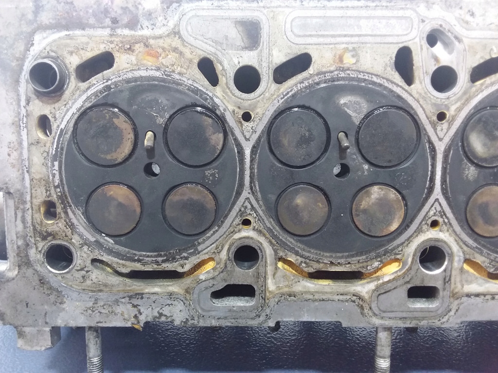 фото №8, Fiat bravo ii 1.6d m-jet головка двигателя комплектная валы 55212117 55214530