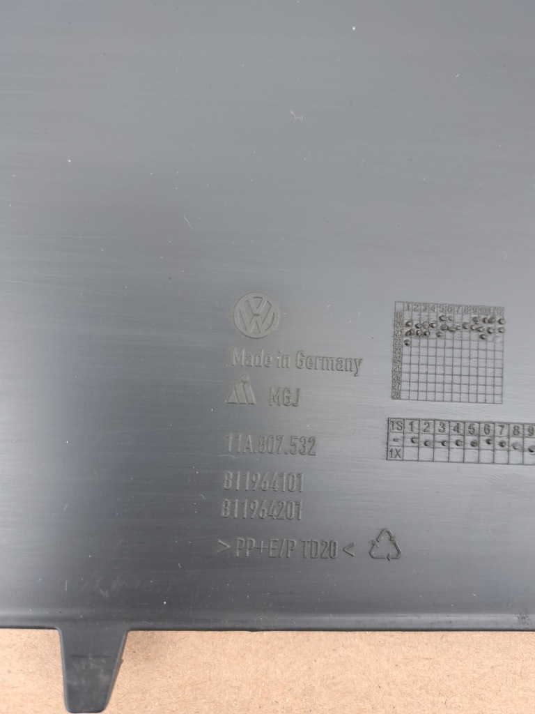 фото №7, Vw id 4 vw id.4 накладка спойлер бампер перед 11a807532 оригинал