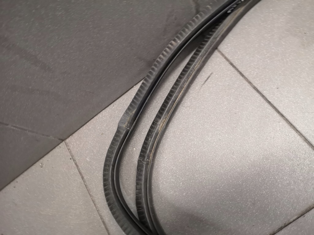 фото №9, Прокладка дверь левый задняя audi a8 d3 4e0833721e