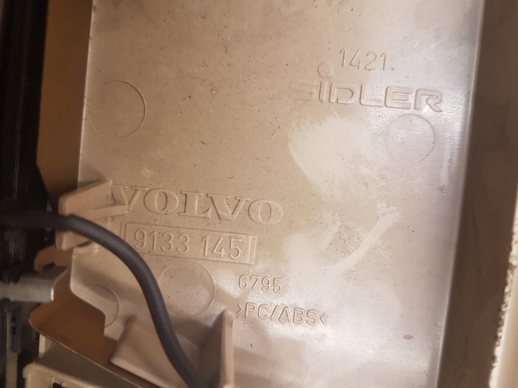 фото №3, Лампа освещение салона volvo 850