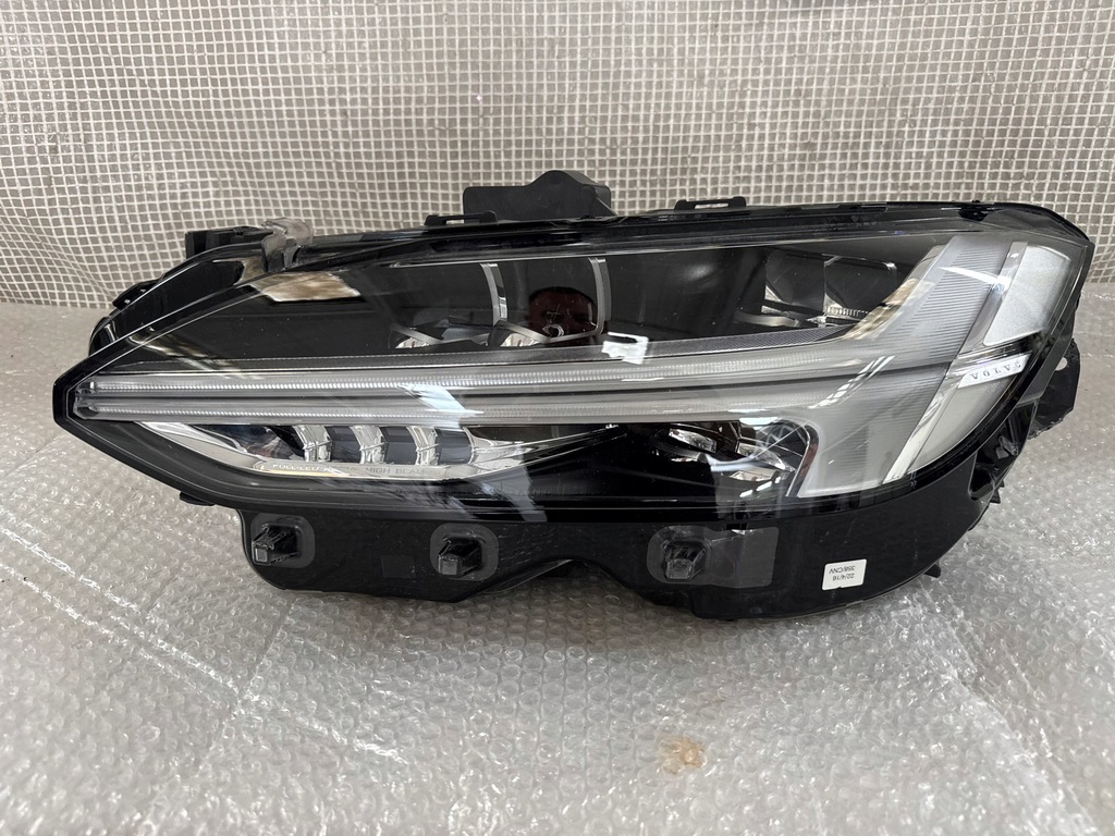 фото №1, Volvo s90 v90 левая лампа full led