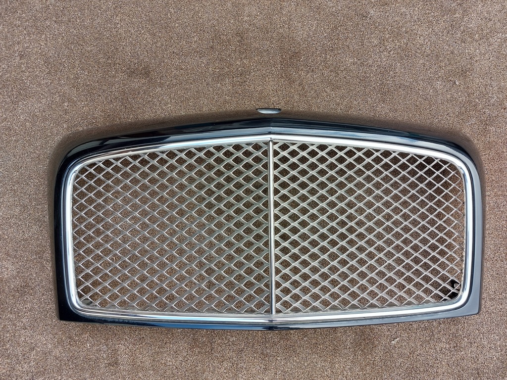 фото №1, Решітка радіатора решітка радіатора рамка bentley mulsanne 15r