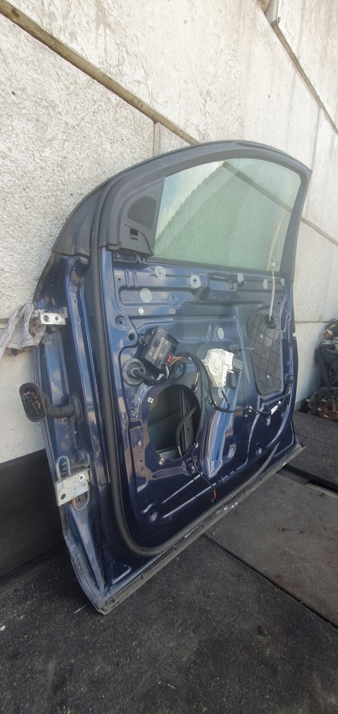 Двері праві перед audi q7 4l lak.lz5c Оригінал