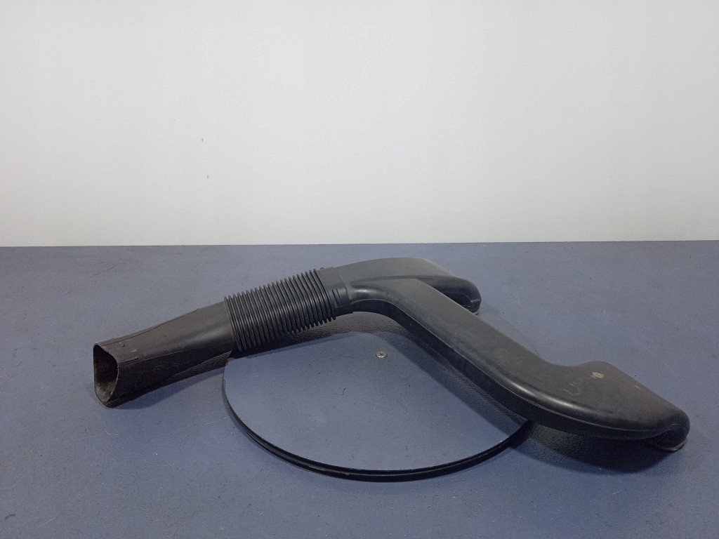 фото №1, Bmw x6 e71 труба воздухозаборник воздуха 8518060