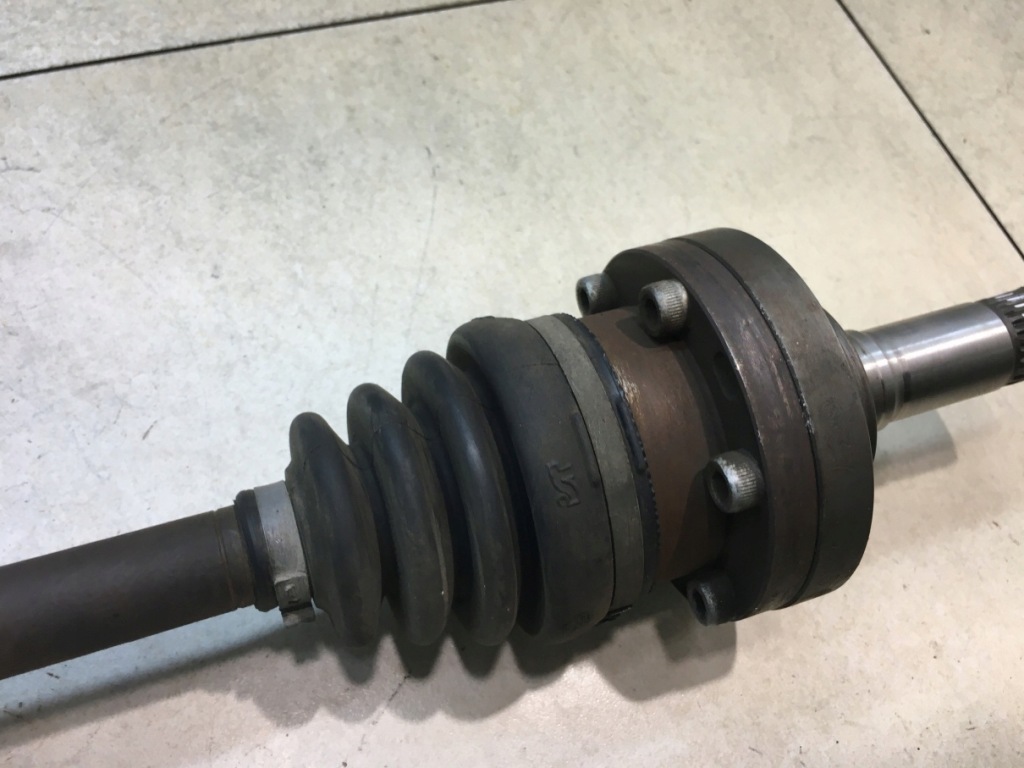 Привідний вал ліва короткий lancia ypsilon 2 1.3 jtd Київ