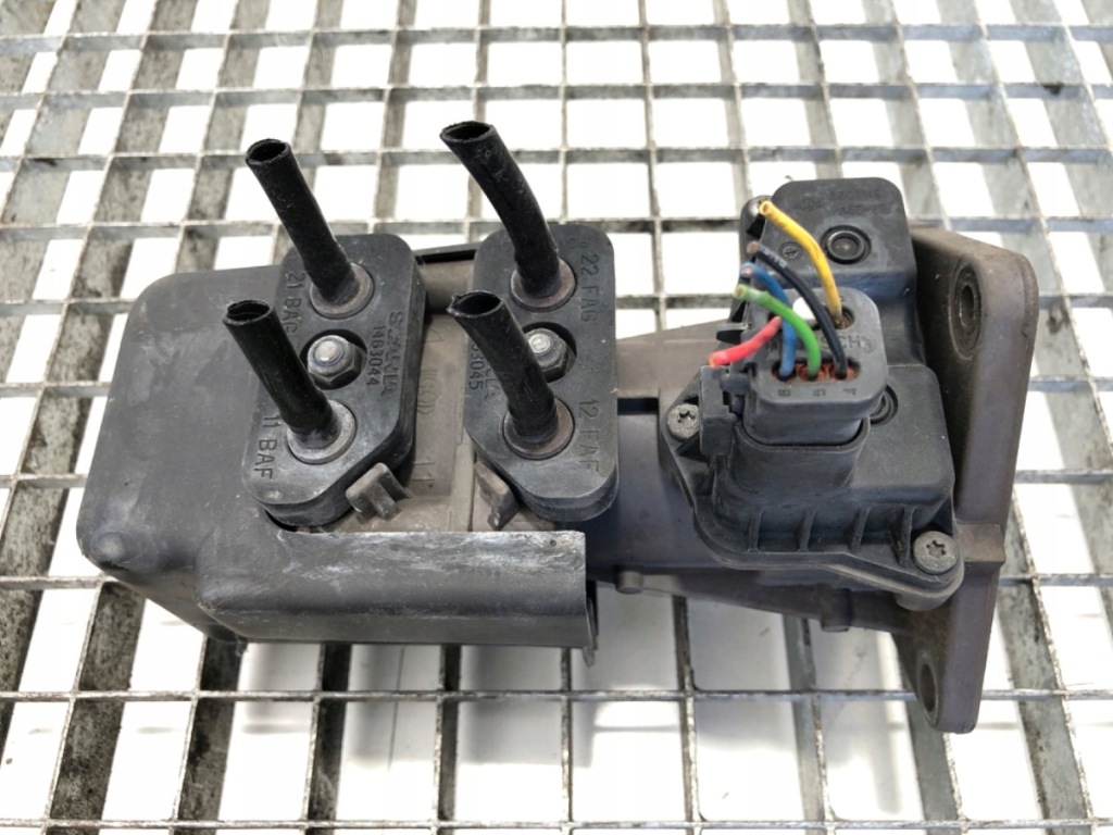 Купить Клапан главный тормоза scania r-series r420 1463044