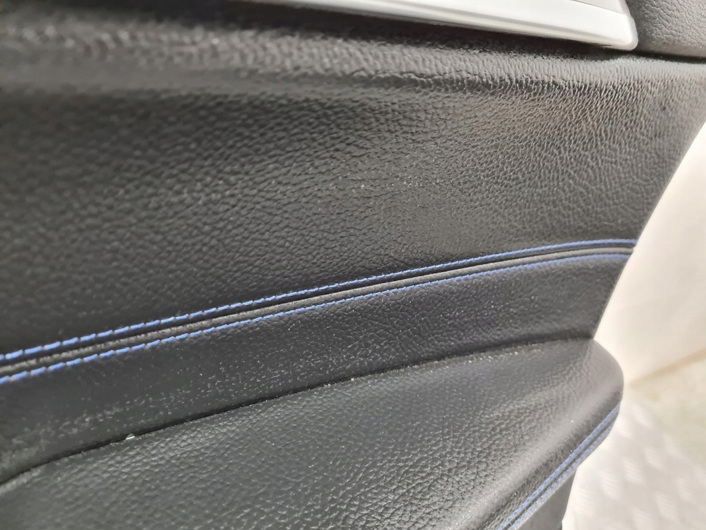 фото №5, Bmw f39 обшивка двері оббивка