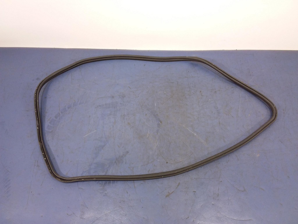 фото №1, Bmw 3 f30 sedan прокладка крышки багажника