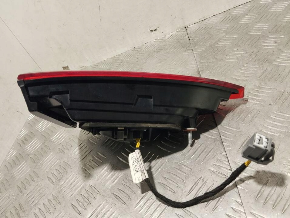 фото №9, Maserati levante 2019 лампы задний крышки багажника 20680204