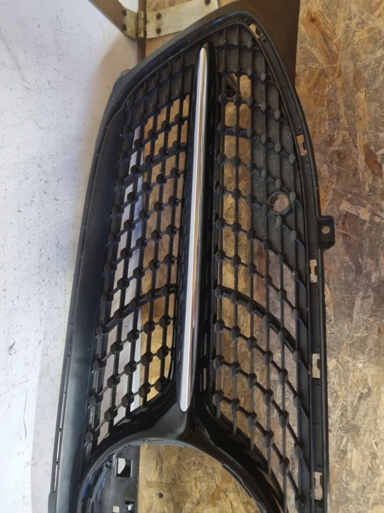 Решітка радіатора решітка радіатора mercedes cla w118 amg Оригінал