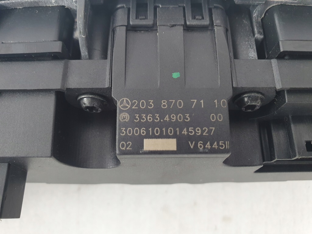 фото №8, Панель середній mercedes clc 2038707110