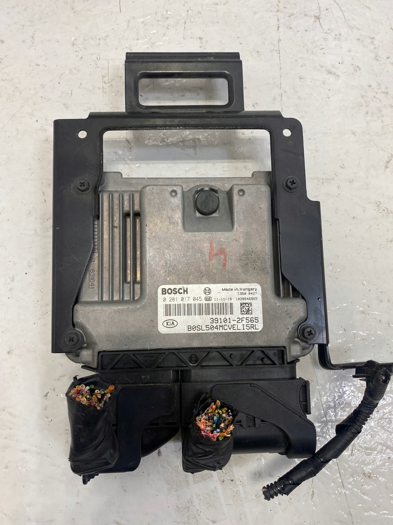 фото №1, Kia sportage iii бортовой компьютер двигателя 39101-2f565