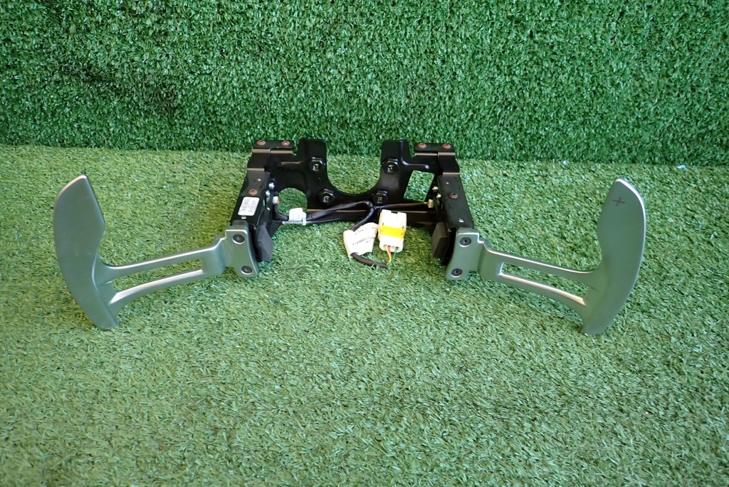 фото №1, Пелюстки перемикання перемикачі maserati levante 670149191