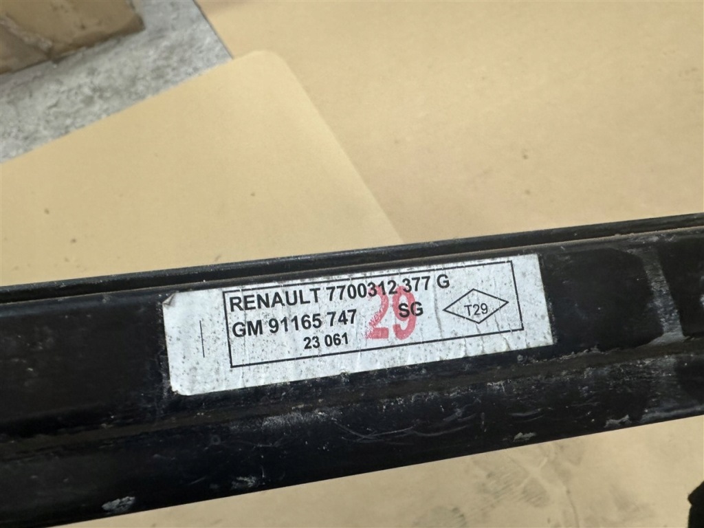 Молдинг напрямна нижня двері розсувних p 14-23 renault trafic 3 3 4 iv Недорого