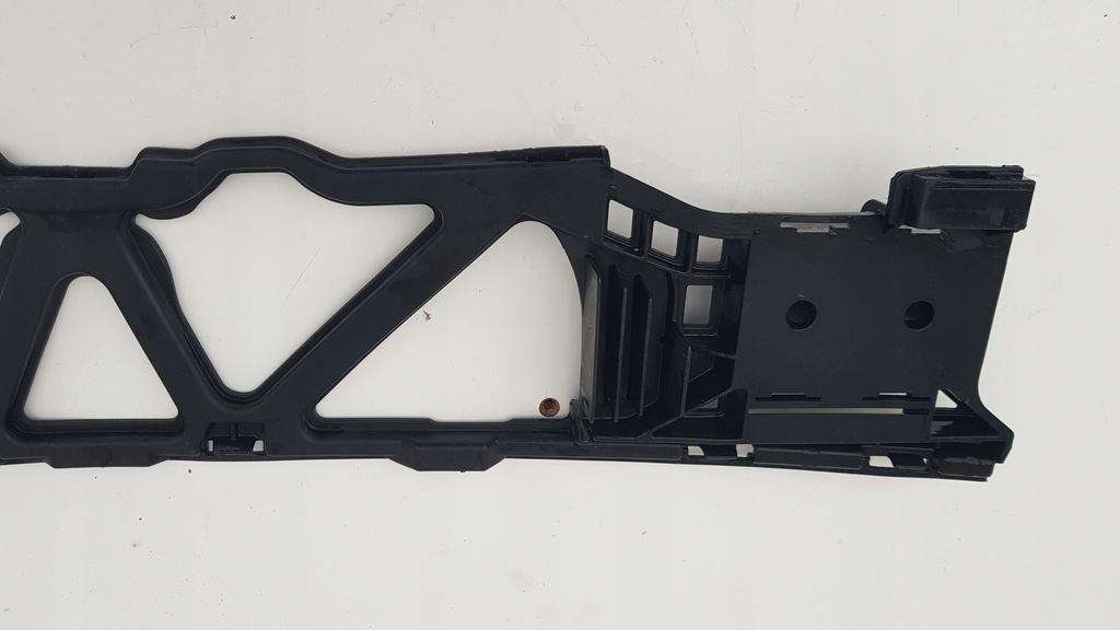 фото №10, Направляющая кронштейн бампера перед mercedes w212 eu