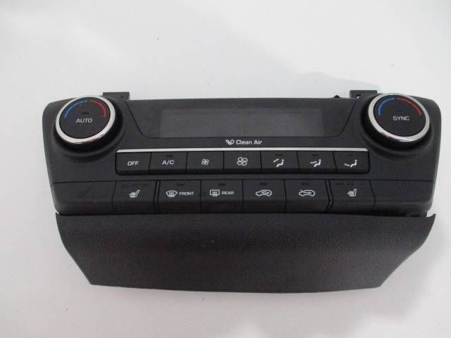 фото №1, Hyundai tucson tl панель кондиционера