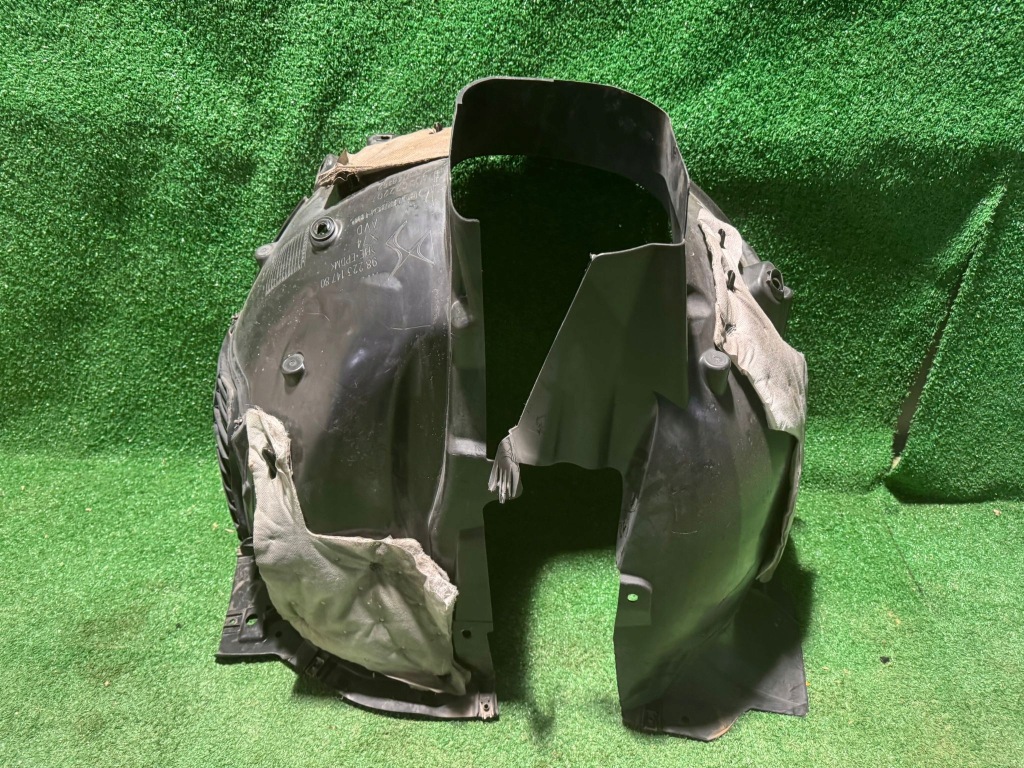 Купить Подкрылок правый перед citroen ds ds7 9822314780