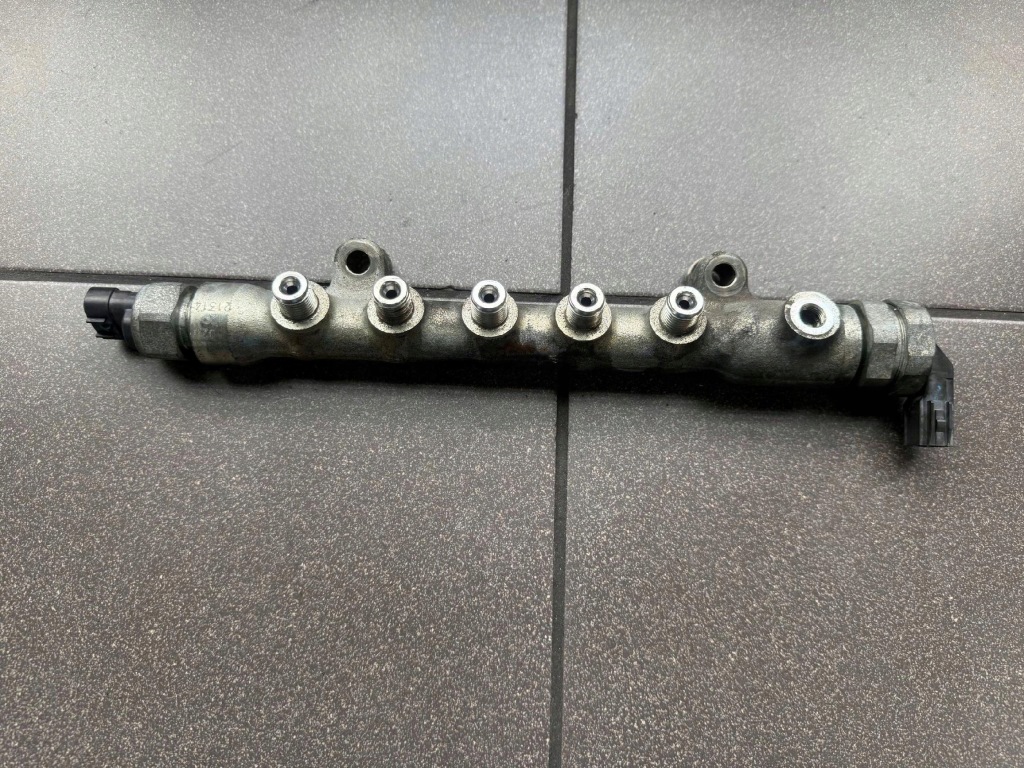 Купити Молдинг упорскування 2.2 skyactiv-d mazda