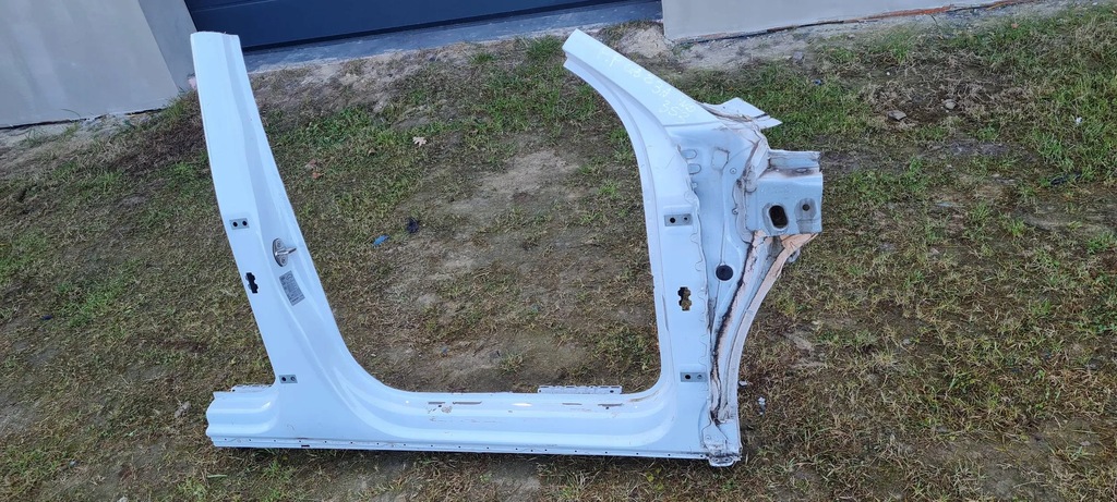 фото №1, Q3 83a блок двигателя обшивка порог порог правый правое ls9r