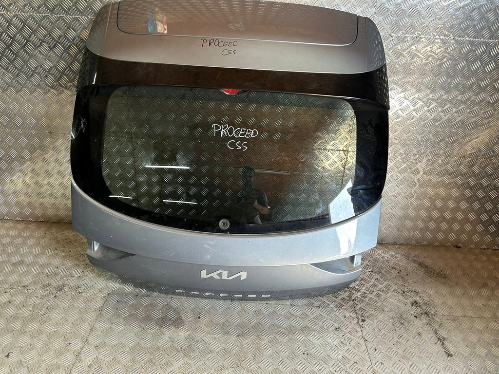 фото №1, Задня кришка багажника задня з скло proceed iii lift 21+ css